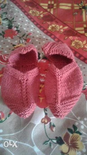 Toddler's Pink Knitted Shoes