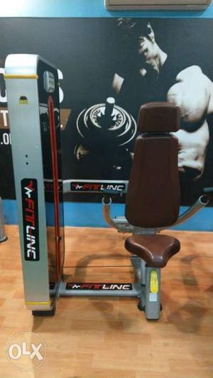 Triceps dips machine like brand new selling on