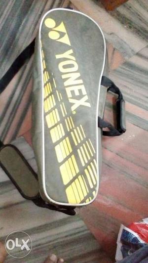 Yonex 4×1 badminton bag