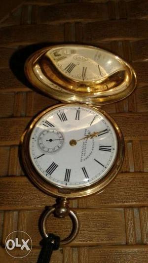 14 carret GOLD antique watch in running condition