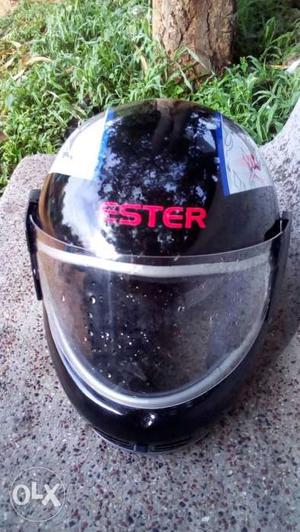 Black Ester Full-face Helmet. New pies 2days