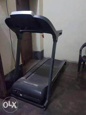Brand new automatic treadmill