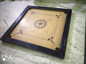 Brown And Black 32 inch Wooden Carrom Board