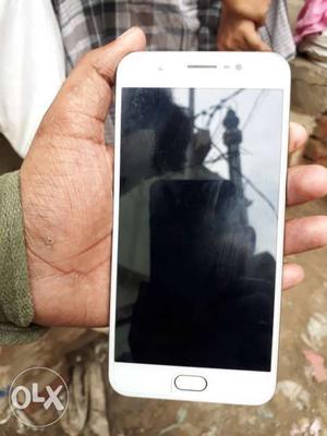 Good condition 4 GB ram 32 GB rom 4 month old