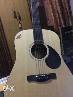 Greg Bennett acoustic guitar in excellent condition