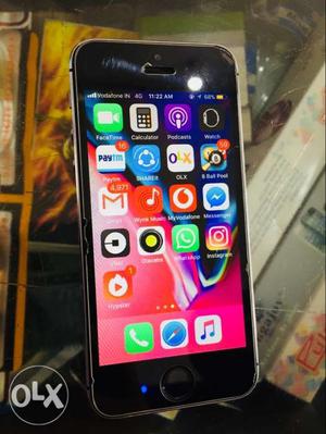 Iphone 5s 16gb black colour good condition 1 year