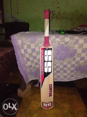 Its in good condition a bat of SS