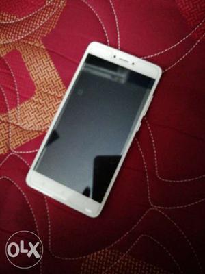 Mi note 4 only two months 4 months old fully new