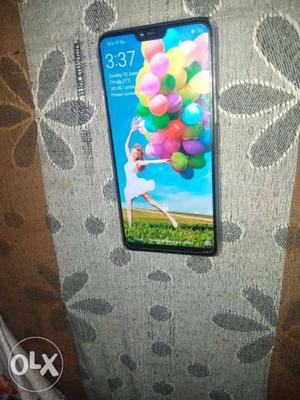 Oppo F7 good condition and all accessories inbox