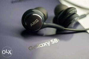 Samsung S8 akg headphone for sale new condition
