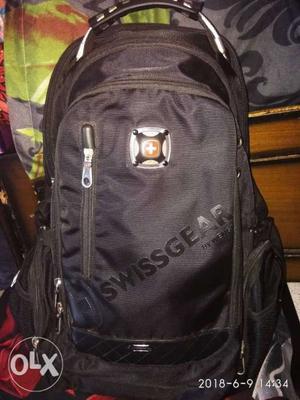 Swiss gear backpack (original bag)**