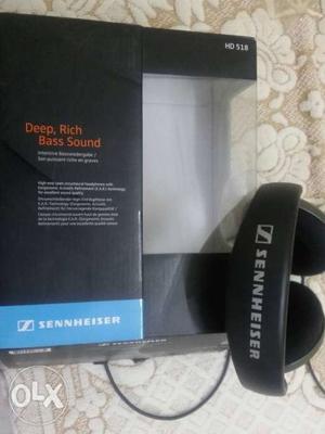 Black Sennheiser Headphones With Box - HD 518