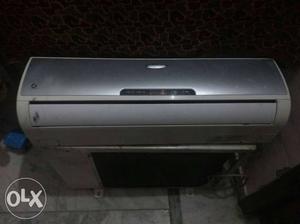 Whirlpool brand 0.8 ton ac 3. 4. yrs old with