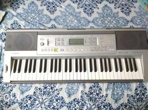 Casio CTK 810 IN (With original charger)