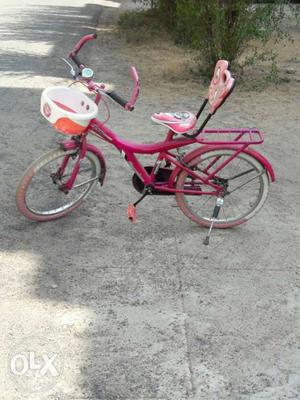 New girls cycle. purchase just 6 month
