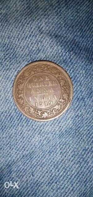 Round  Gold-colored One Quarter Anna Indian Coin *OLD IS