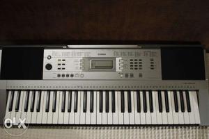 Yamaha Keyboard - PSR e353 with Stand and Adapter for Sale