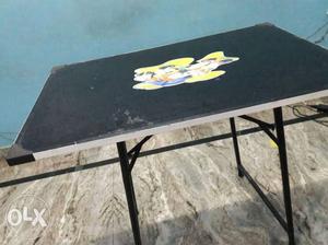 Brand New foldable table in excellent condition.