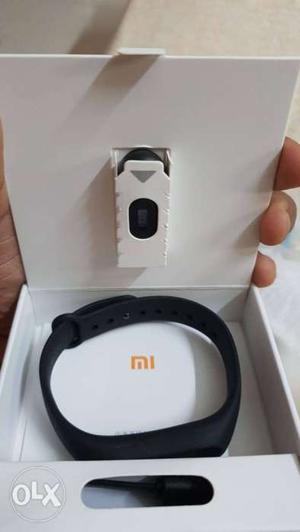 Brand new mi band 2 with heart rate sensor. No bill as got