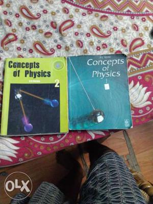 Hc Verma part 1&2 in very good condition