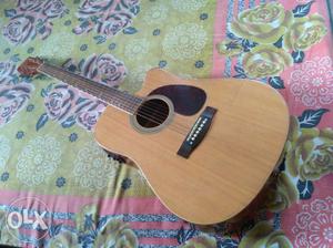 Hertz electro accoustic guitar in good condition