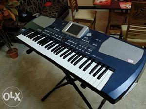 KORG PA 500 keyboard for sale with very good