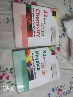 Preparation books for IIT JEE.