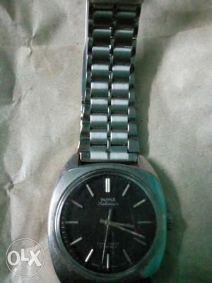 Want to sale HMT Kohinoor watch..