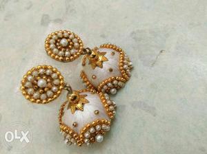 White-and-gold Silk Thread Jhumka Earrings