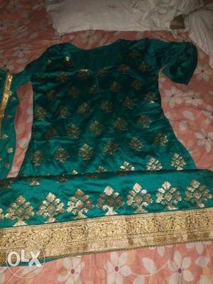 Women's Green And gold Muslim Eid new sute