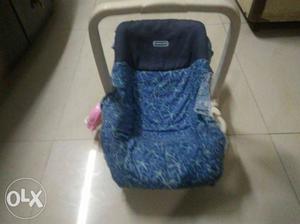 Baby's Blue And White Carrier Car Seat