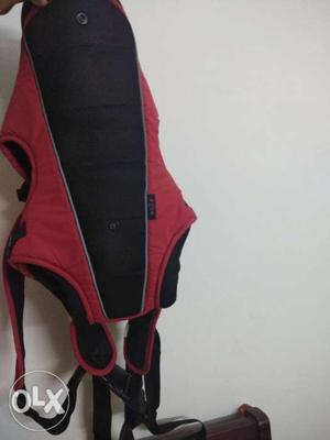 Brand new hardly used baby carrier in very good