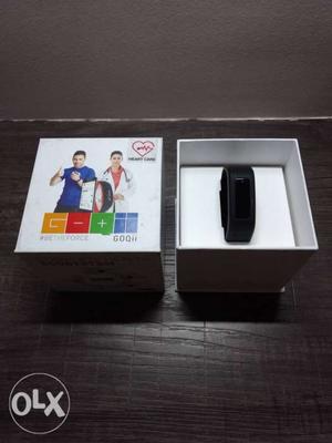 Fitness Band in perfect condition. -Integrated