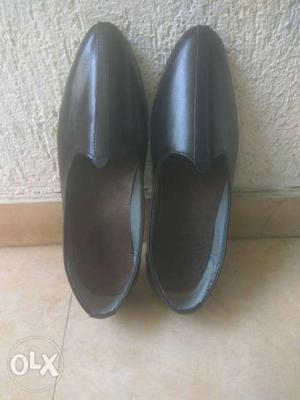 New pure leather vintage look shoes size 9
