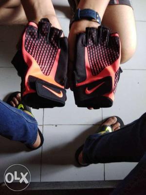 Origina Nike gym gloves unused for sell ₹