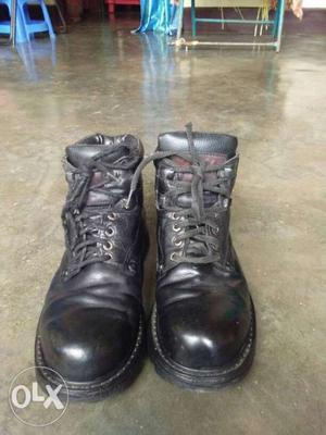 USA boots steel toy.. full leather.. new look..