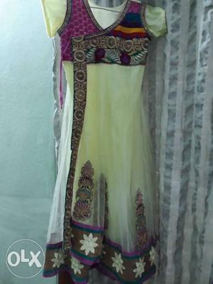 Xl size frock no shalwar and dupatta intrested