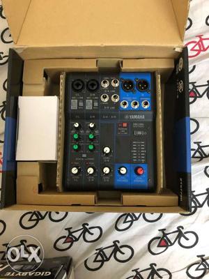 Black And Blue Yamaha Audio Mixer MG 06