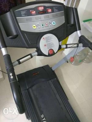 Electric motorized treadmill. no issues. yearly company