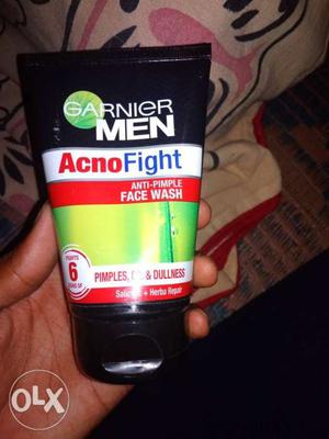 Garnier men acno fight face wash 100 gram bilkul