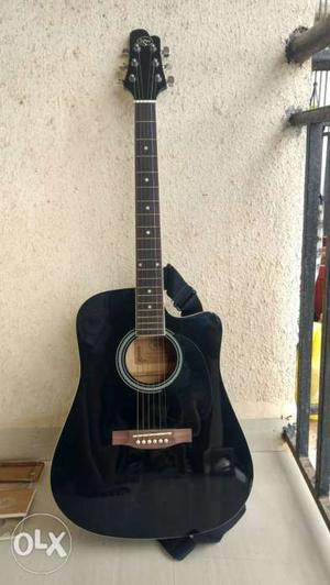 Kaps guitar in good condition.