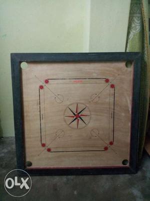 Large size carrom board