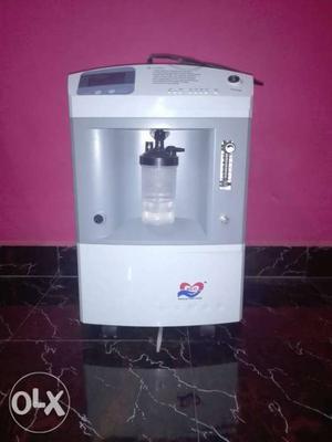 Oxygen concentrator machine with bill.. 5 litre