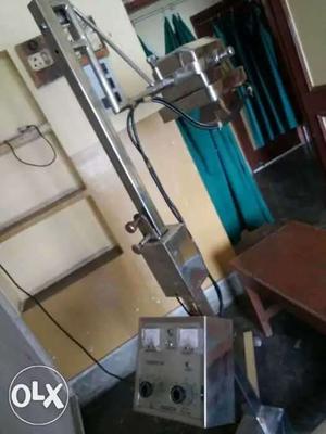 Silver Electrical Corded Pedestal Machine