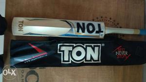 TON ELITE 1 week old 4 day knock included bat covers