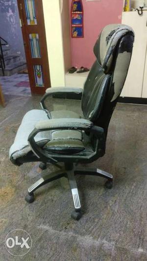 Used Office Chair for immediate sale.