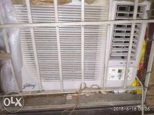 0.7 AC less used and excellent condition godrej AC