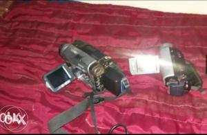 2 handycam and 1 photo camera sslr with good