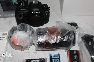 Canon EOS 5D Mark IV 22.3MP Digital SLR Camera body and lens