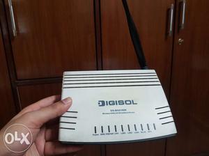 DIGISOL WiFi router. 3 years old.